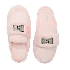 Sexy Victoria’s Secret size large sexy shiny diamond studded slippers ✨🩷